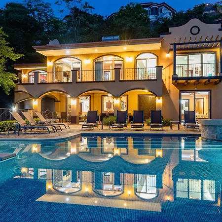Casa Ilan Ilan Villa
